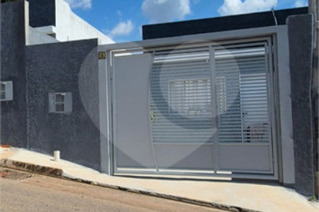 Casa à venda com 2 quartos em Vila Santa Helena, Atibaia, SP