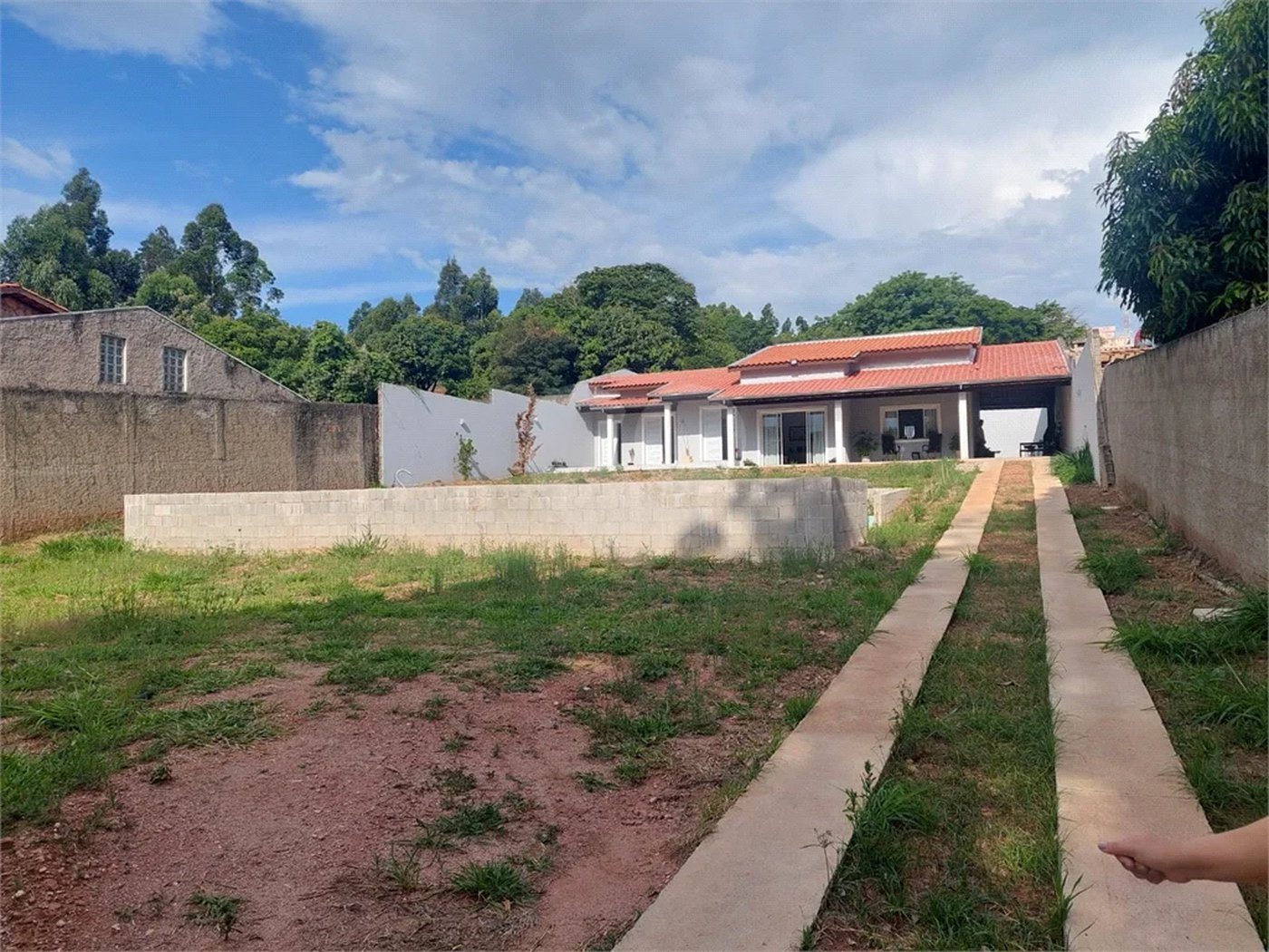 Casa à venda com 4 quartos, sendo 1 suíte, em Minas de Inhandjara, Itupeva, SP