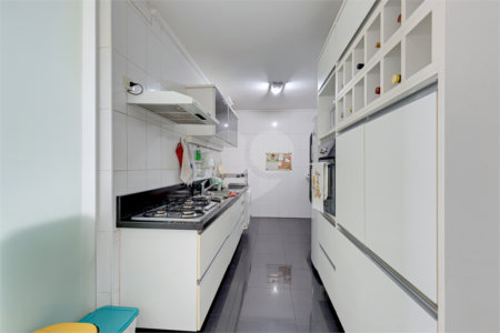Apartamento à venda com 2 quartos, sendo 1 suíte, em Alto da Boa Vista, São Paulo, SP