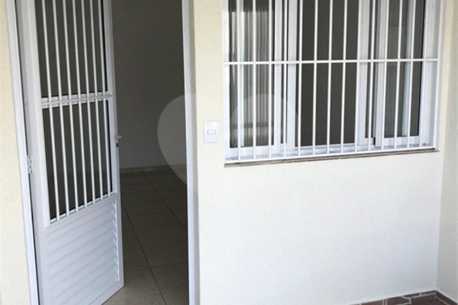 Casa Térrea à venda com 2 quartos no condomínio Dona Amélia Vieira Pita, São Paulo - SP