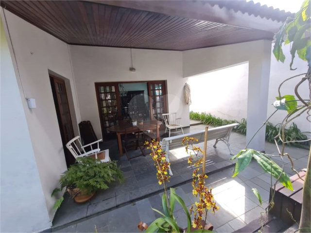 Sobrado à venda com 4 quartos, sendo 1 suíte,  em Granja Julieta, São Paulo, SP