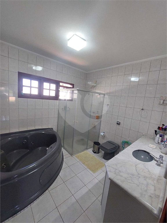 Casa à venda com 4 quartos, sendo 2 suítes, no condomínio Eco Clube Vivendas do Lago, Sorocaba - SP