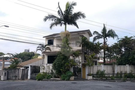 Sobrado à venda com 5 suítes em Jardim Franca, São Paulo, SP