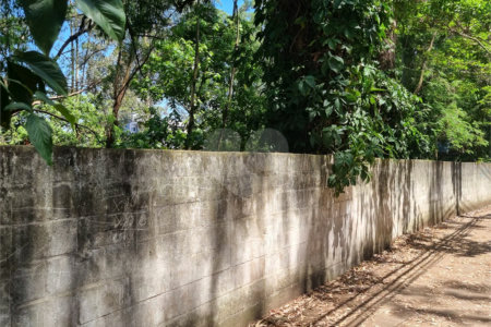 Terreno à venda no condomínio Horto do Ypê, São Paulo - SP