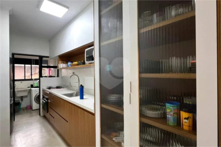 Apartamento à venda com 3 quartos, sendo 1 suíte, em Vila Madalena, São Paulo, SP
