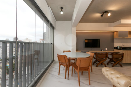 Apartamento à venda ou para alugar com 1 quarto em Vila Pompéia, São Paulo, SP