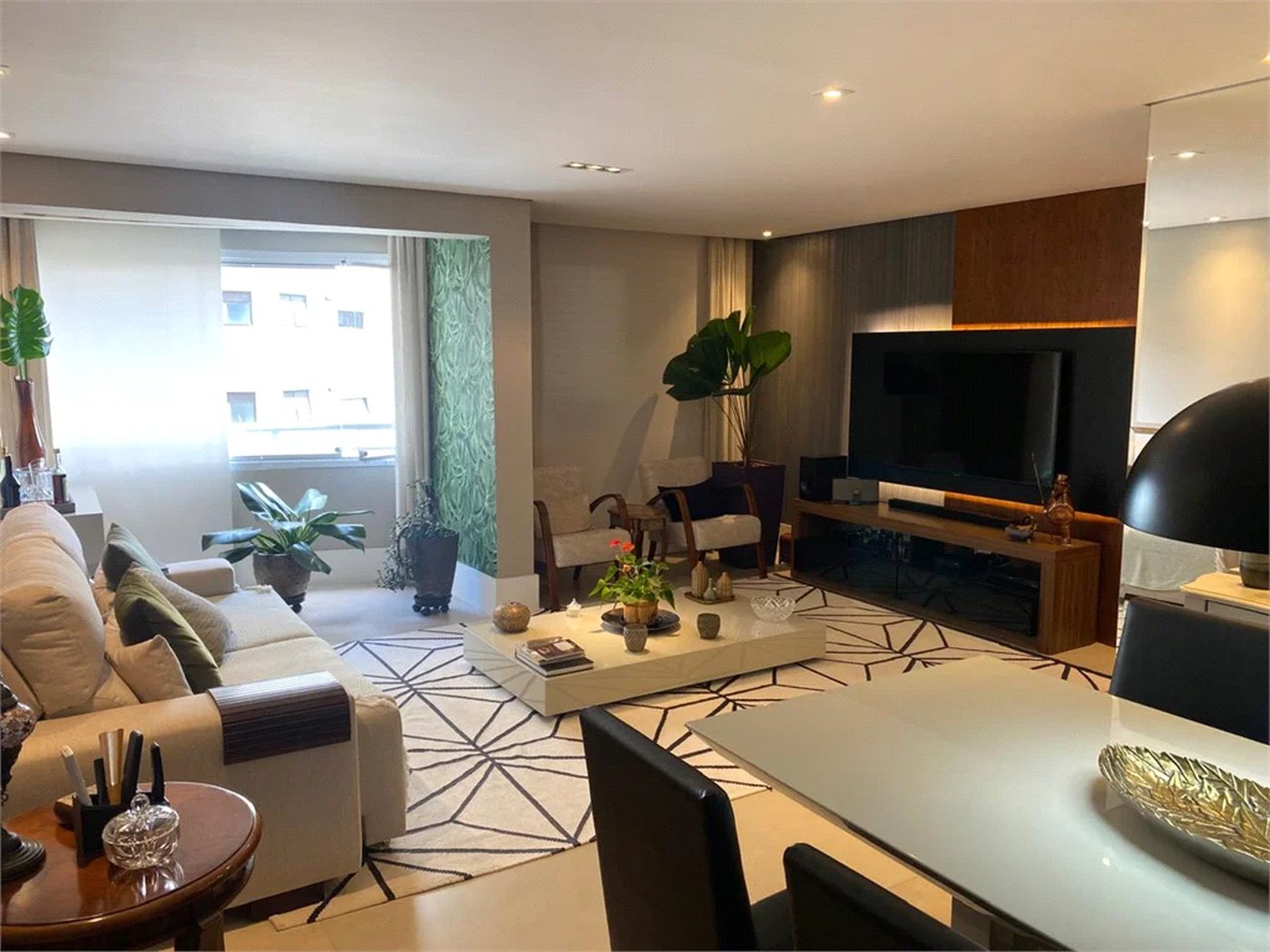 Apartamento à venda com 3 quartos, sendo 1 suíte, em Vila Andrade, São Paulo, SP
