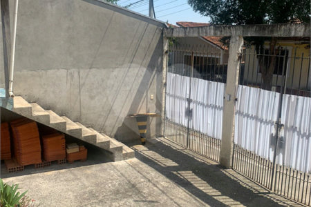 Casa à venda com 2 quartos em Vila Guedes, São Paulo, SP
