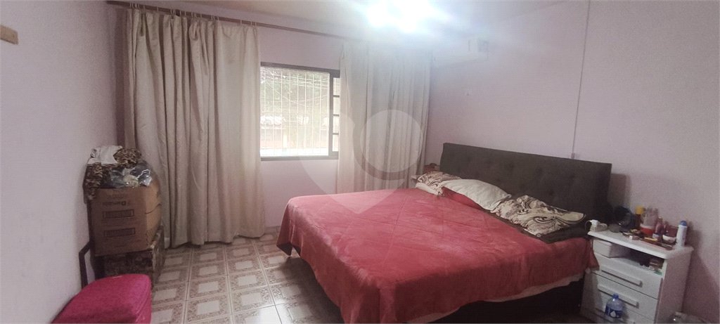 Casa à venda com 3 quartos, sendo 1 suíte,  em Jardim Vila Galvão, Guarulhos, SP