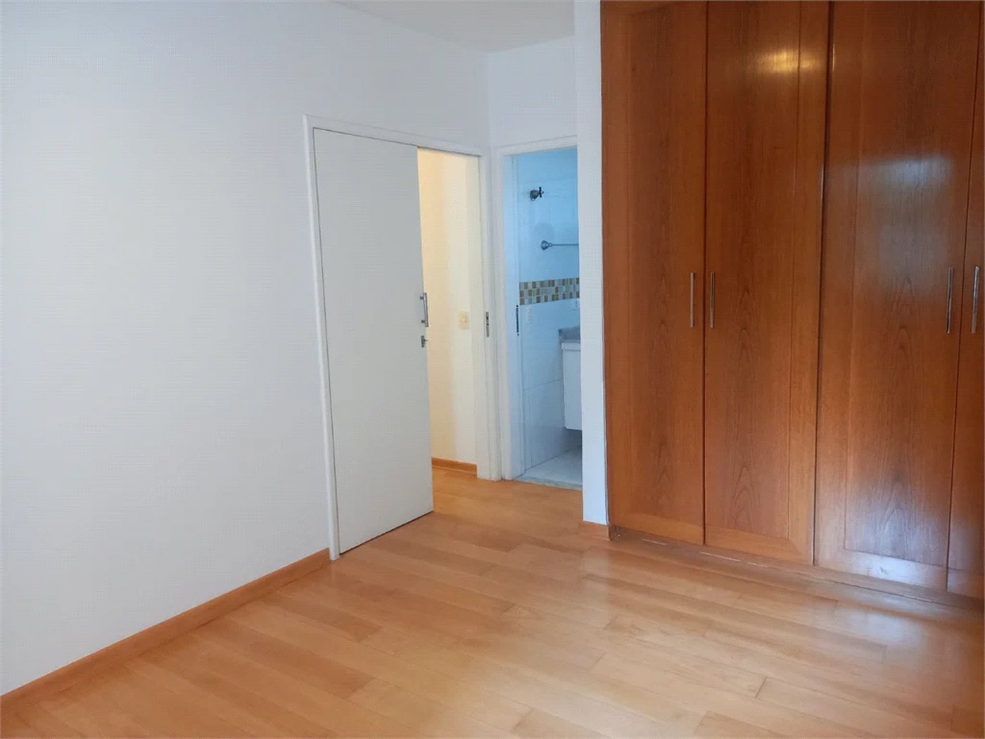 Apartamento à venda com 3 quartos, sendo 1 suíte, em Pinheiros, São Paulo, SP