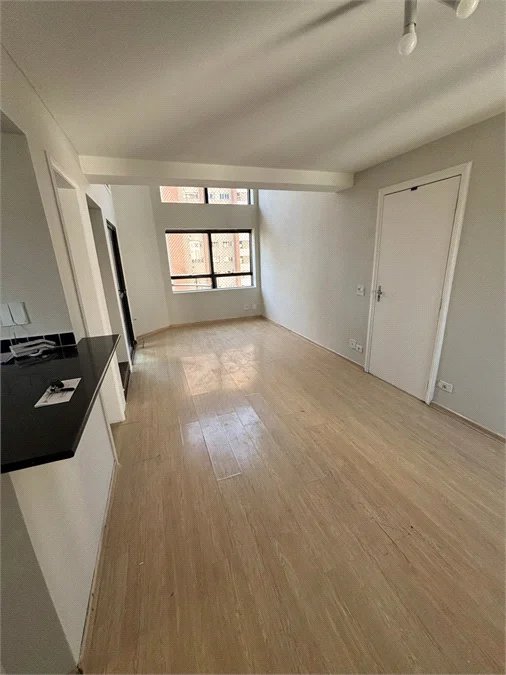 Apartamento à venda ou para alugar com 1 suíte em Vila Suzana, São Paulo, SP