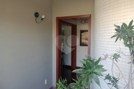 Casa à venda com 5 quartos, sendo 3 suítes, no Centro, Itapetininga, SP
