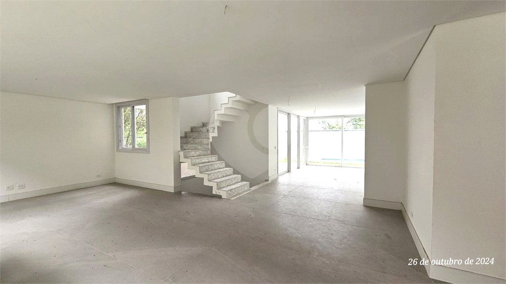 Casa à venda com 4 suítes no condomínio Vila Arese, São Paulo - SP
