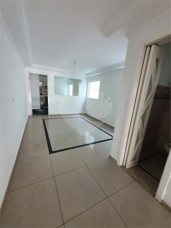 Sobrado à venda com 4 quartos, sendo 2 suítes,  em Santana, São Paulo, SP