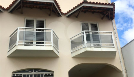 Sobrado à venda com 4 quartos, sendo 1 suíte,  em Vila Rubens, Indaiatuba, SP