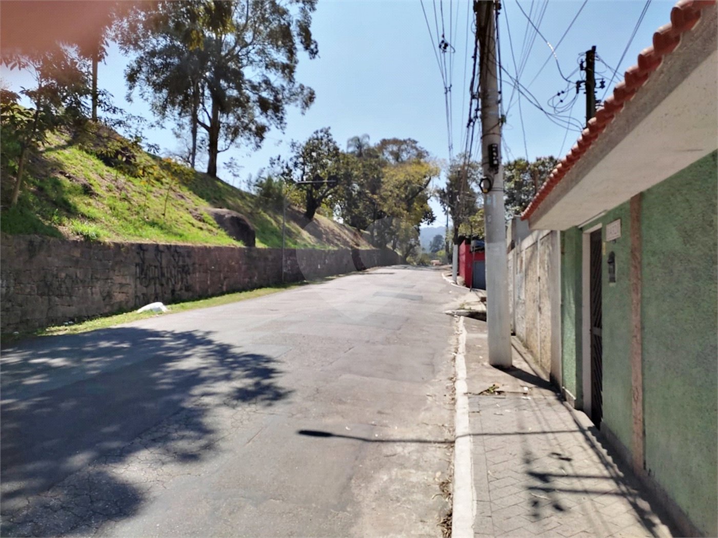 Casa Térrea à venda com 3 quartos em Horto, São Paulo, SP