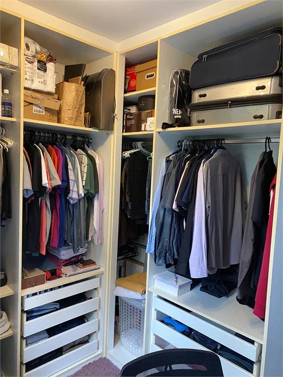 Apartamento à venda com 3 quartos, sendo 1 suíte,  em Vila Andrade, São Paulo, SP