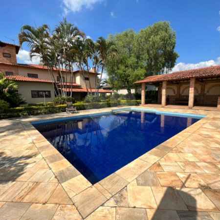 Casa à venda ou para alugar com 4 quartos, sendo 3 suítes, no condomínio Monte Belo, Salto - SP