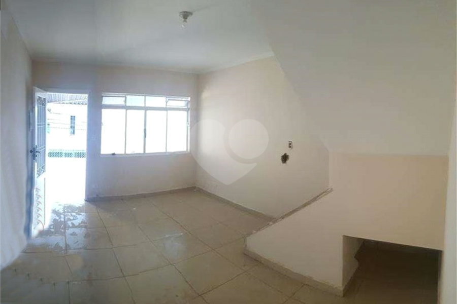 Sobrado à venda com 2 quartos em Vila Guilherme, São Paulo, SP