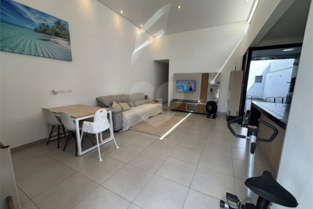 Casa à venda com 3 quartos, sendo 1 suíte, no condomínio Jardim, Sorocaba - SP