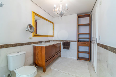 Apartamento à venda com 4 suítes em Jardim Marajoara, São Paulo, SP