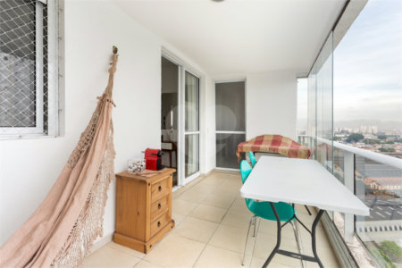 Apartamento à venda com 3 quartos, sendo 1 suíte, em Vila Anastácio, São Paulo, SP