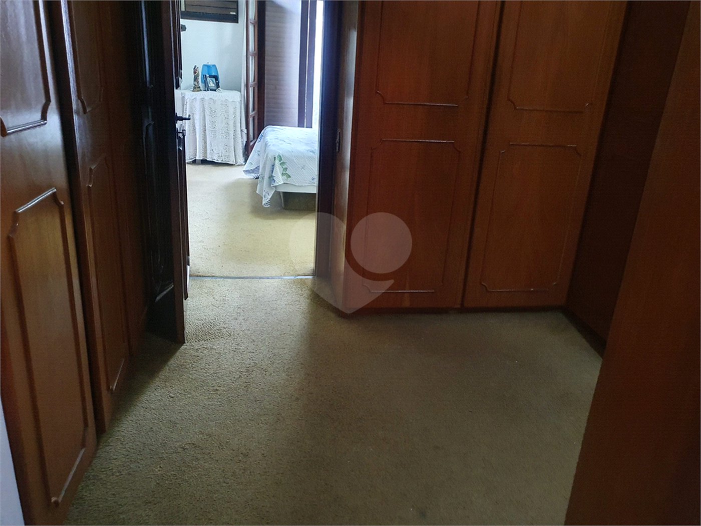 Casa à venda com 4 quartos, sendo 1 suíte, em Interlagos, São Paulo, SP