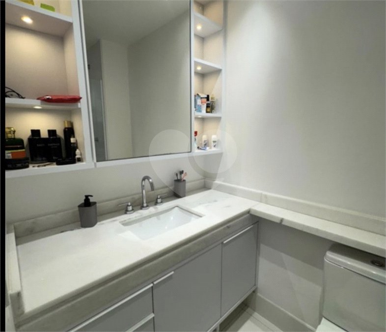 Apartamento para alugar com 2 quartos, sendo 1 suíte,  em Indianópolis, São Paulo, SP
