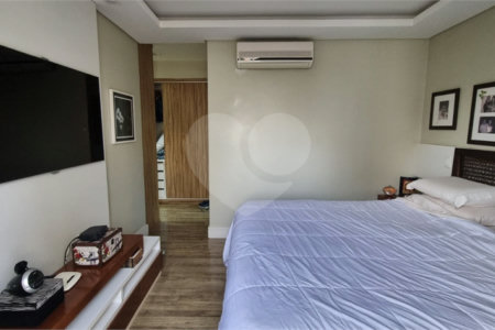 Apartamento à venda com 3 suítes em Jardim Londrina, São Paulo, SP
