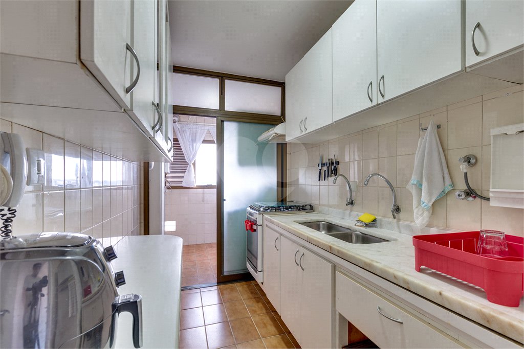 Apartamento à venda ou para alugar com 3 quartos, sendo 1 suíte,  em Alto da Boa Vista, São Paulo, SP
