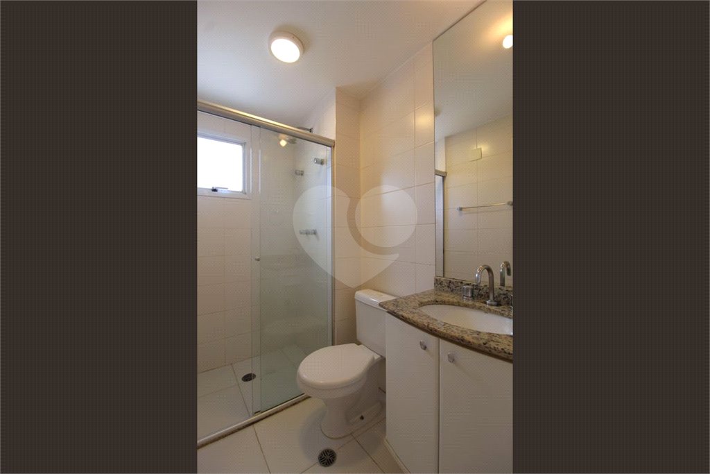 Apartamento à venda com 3 quartos, sendo 1 suíte,  em Vila Olímpia, São Paulo, SP