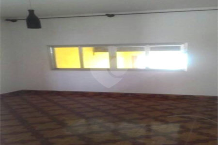 Casa à venda com 4 quartos em Jardim Nove de Julho, São Paulo, SP