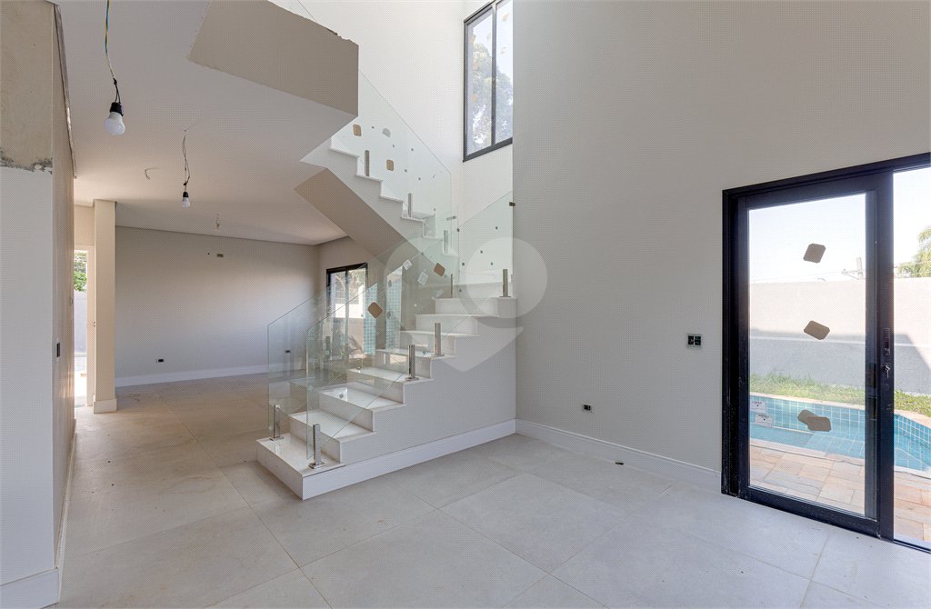 Casa à venda com 4 suítes no condomínio Reserva Robélia, São Paulo - SP