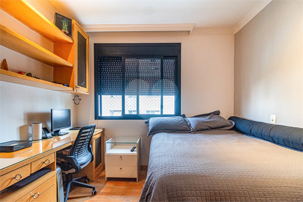 Apartamento à venda com 4 quartos, sendo 3 suítes,  em Perdizes, São Paulo, SP