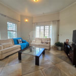 Casa à venda com 4 quartos, sendo 2 suítes,  em Vila Nastri, Itapetininga, SP