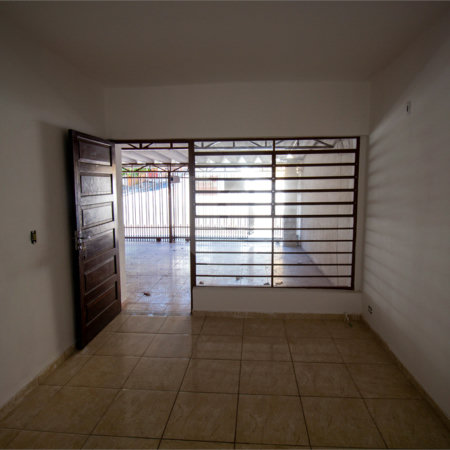 Sobrado à venda com 2 quartos em Vila Santa Rita, São Roque, SP