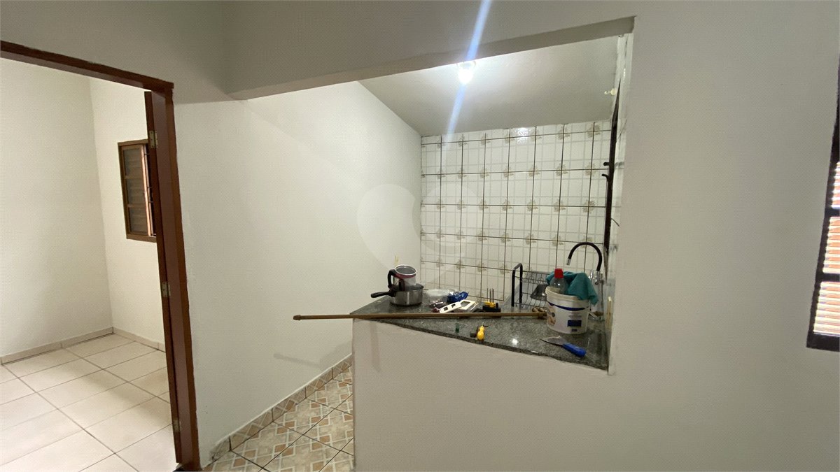 Casa para alugar com 2 quartos, sendo 1 suíte,  em Vila Carolina, Itapetininga, SP