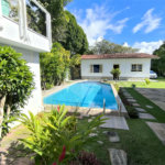 Casa à venda com 4 quartos, sendo 2 suítes, no Centro, Santa Cruz Cabrália, BA