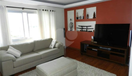 Apartamento à venda com 3 quartos, sendo 1 suíte,  em Aclimação, São Paulo, SP