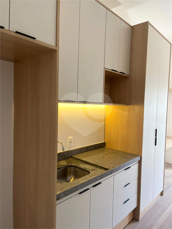 Flat à venda ou para alugar com 1 quarto em Perdizes, São Paulo, SP