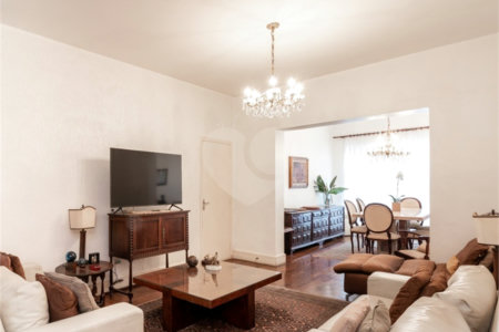 Casa à venda com 3 quartos, sendo 1 suíte,  em Pinheiros, São Paulo, SP
