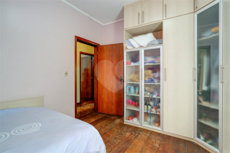 Sobrado à venda com 3 quartos, sendo 1 suíte, em Interlagos, São Paulo, SP