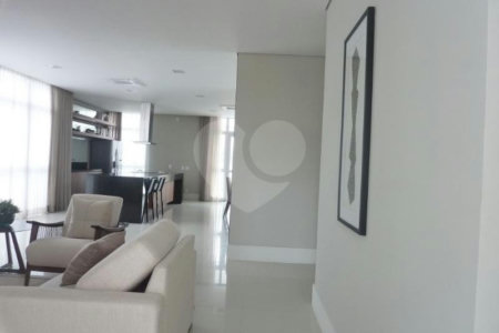 Apartamento à venda com 2 quartos em Vila Anastácio, São Paulo, SP