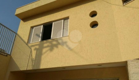 Casa à venda com 3 quartos, sendo 1 suíte,  em Santana, São Paulo, SP