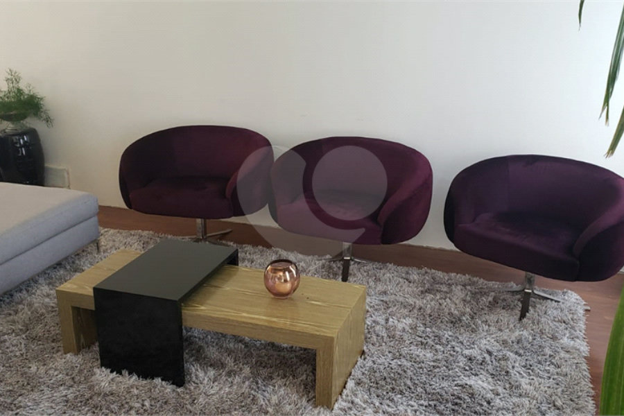 Casa à venda com 4 suítes em Pirucaia, Mairiporã, SP