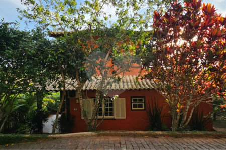 Casa à venda com 4 quartos, sendo 3 suítes, em João Fernandes, Armação dos Búzios, RJ