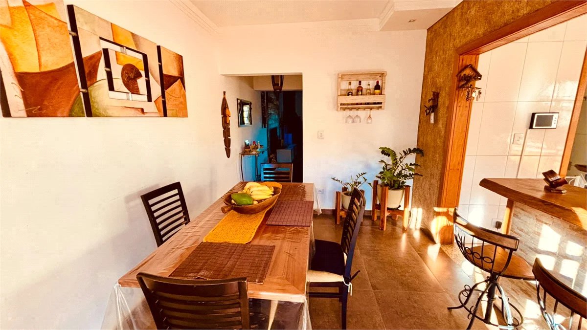 Sobrado à venda com 3 quartos, sendo 1 suíte, em Chácara Recanto Verde, Cotia, SP