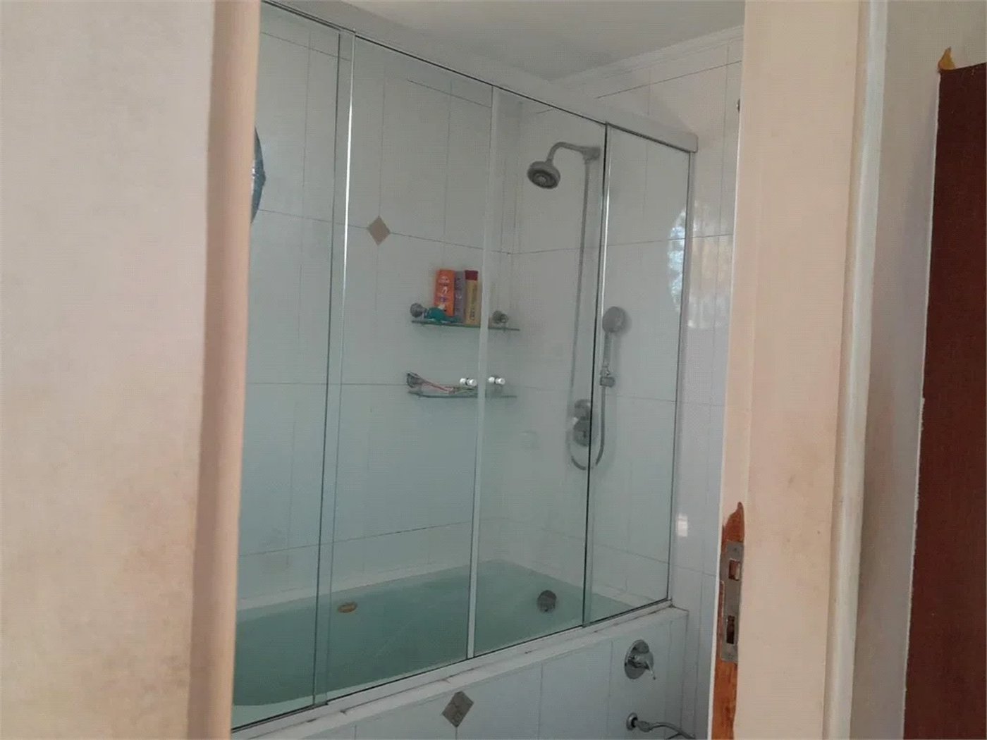 Casa à venda com 6 quartos, sendo 3 suítes, em Rolinópolis, São Paulo, SP
