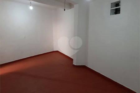 Casa à venda com 3 quartos, sendo 1 suíte,  em Vila Gomes, São Paulo, SP