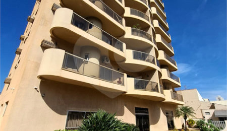 Apartamento à venda com 3 quartos, sendo 1 suíte,  no Centro, Araraquara, SP